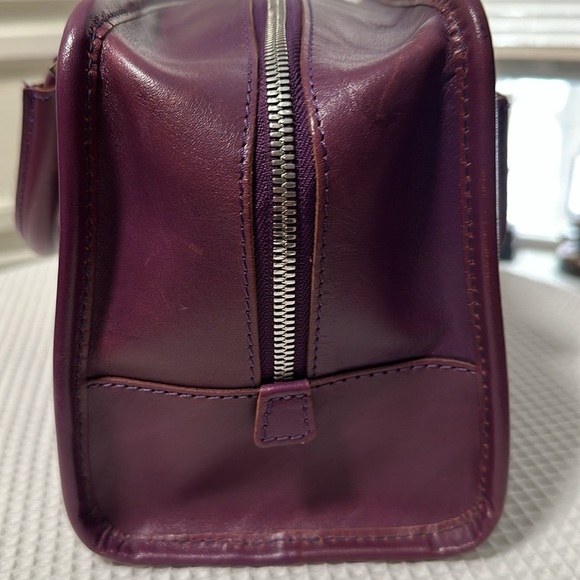 Loewe Authentic Purple Leather Women's Bag NWOT Firm - Picture 5 of 13